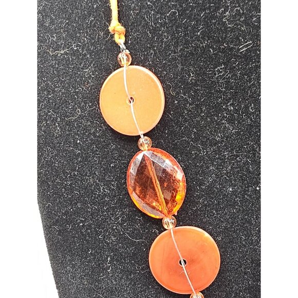 Handmade Red Shell &‎ Crystal Beaded Necklace With Large Pendant - Picture 9 of 9